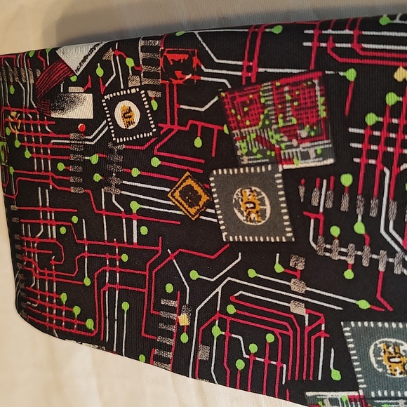 Vintage 90s Computer Circuit Board Silk Neck Tie The Smithsonian - Picture 2 of 6